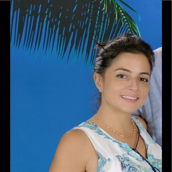 Meet your Posher, Alexandra - Picture 1 of 1